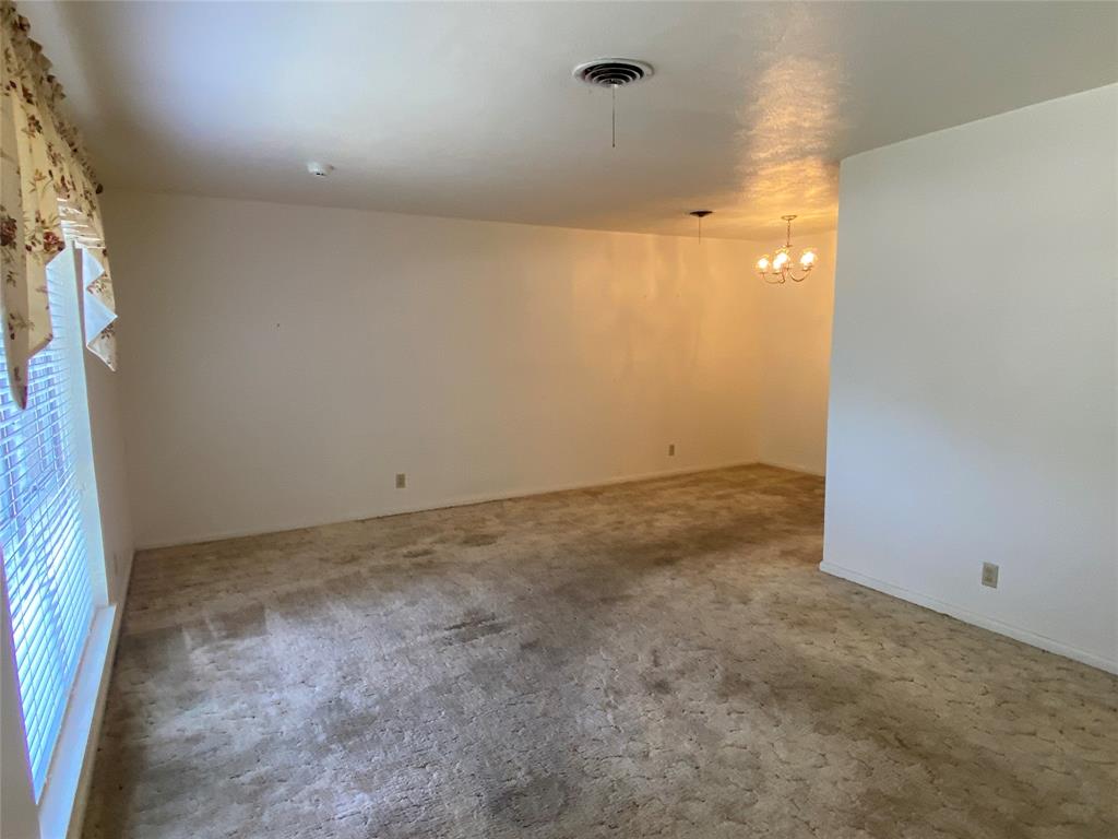 3271 Hubbard Street Property Photo 10