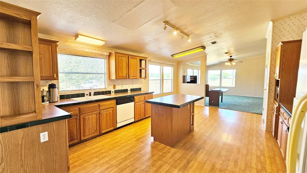 2247 County Road 2130 Property Photo 12