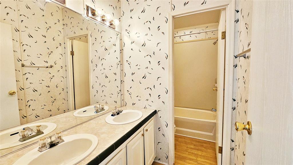 2247 County Road 2130 Property Photo 23