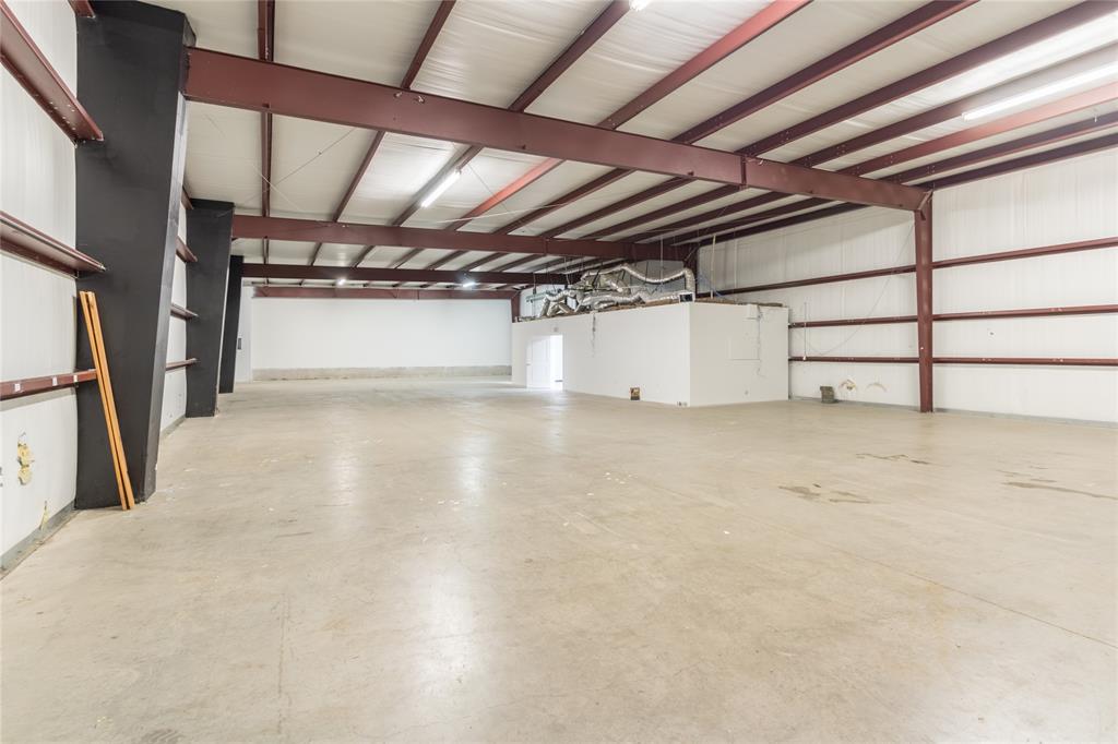1748 N Main A Property Photo 4