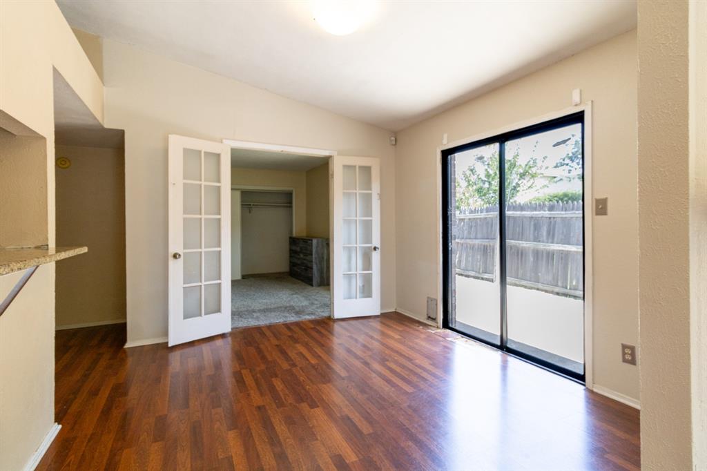 2910 Galemeadow Drive Property Photo 6