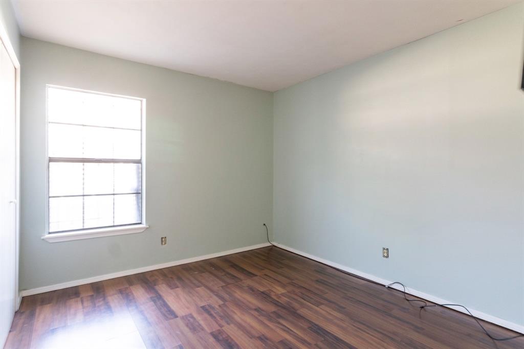 2910 Galemeadow Drive Property Photo 10