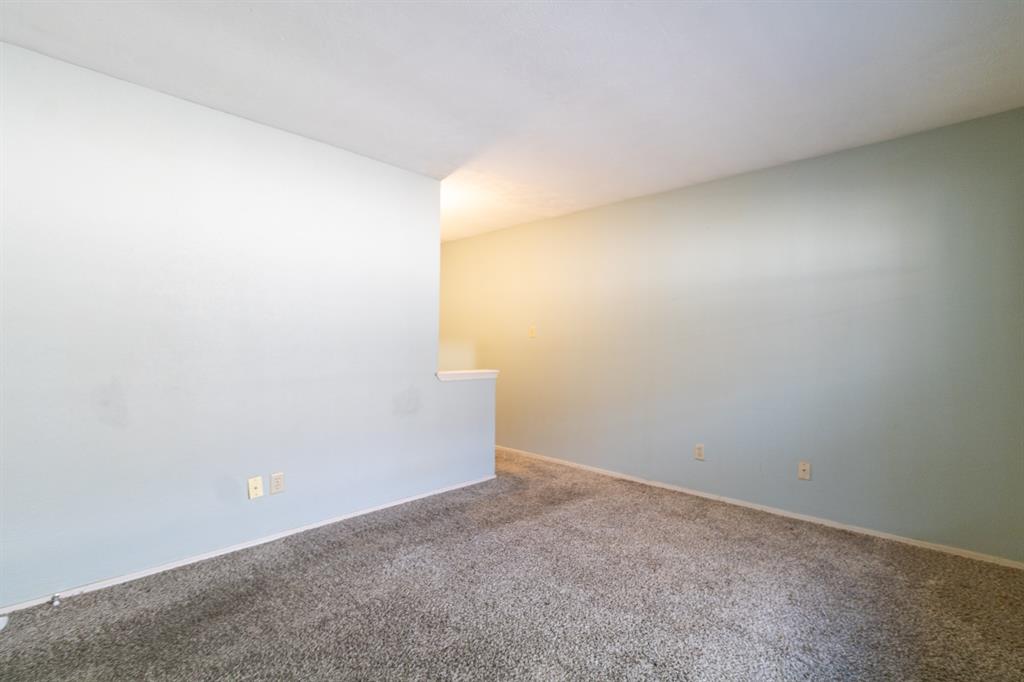 2910 Galemeadow Drive Property Photo 12