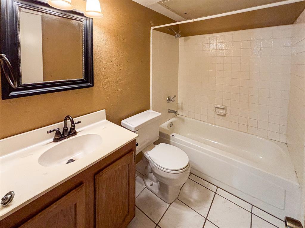 2910 Galemeadow Drive Property Photo 14