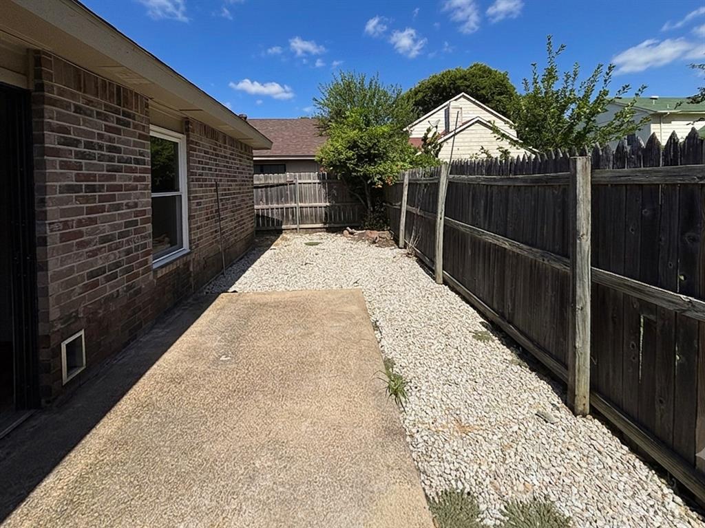 2910 Galemeadow Drive Property Photo 17