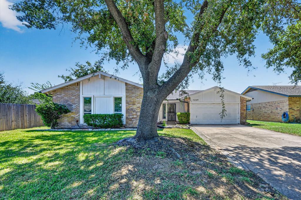 7209 Cleburne Road Property Photo 2