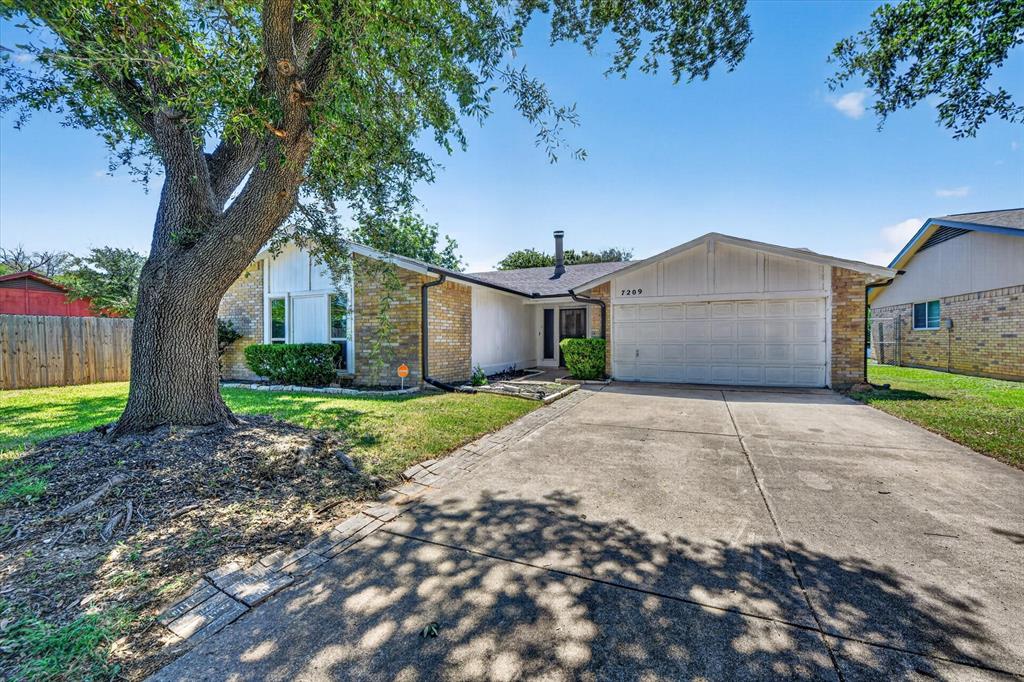 7209 Cleburne Road Property Photo 3