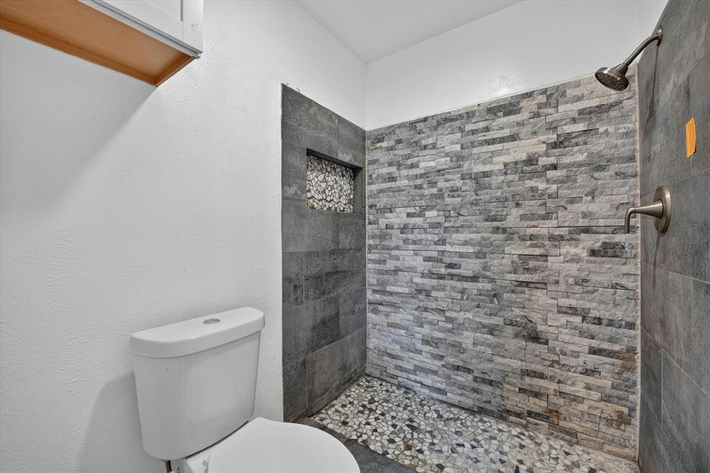 7209 Cleburne Road Property Photo 33