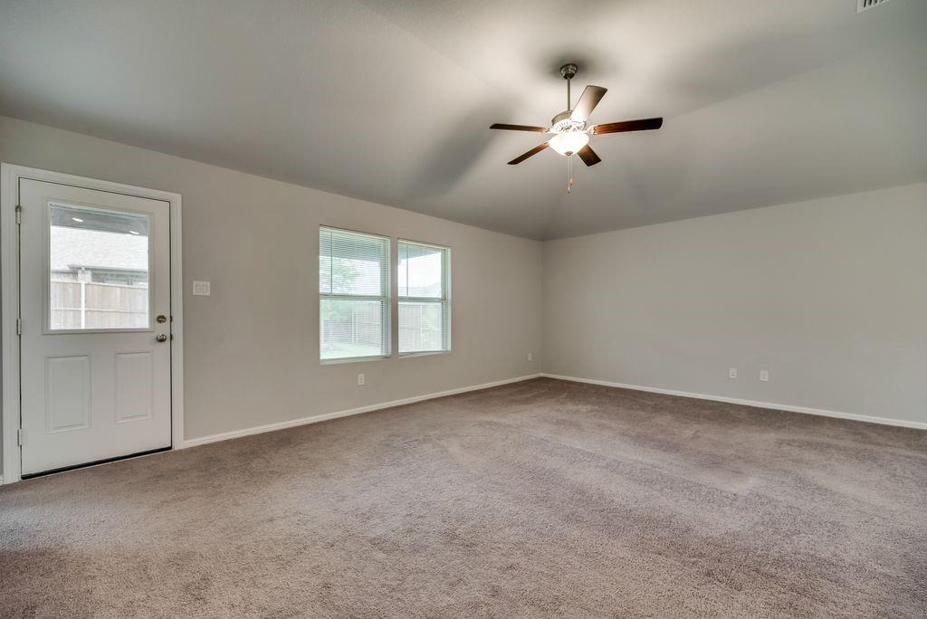 4544 Hemingway Avenue Property Photo 3