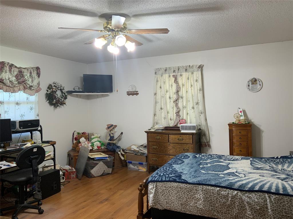 600 County Road 107 Property Photo 17