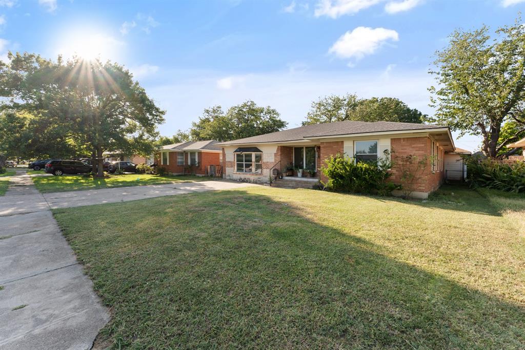 2439 Inadale Avenue Property Photo 33
