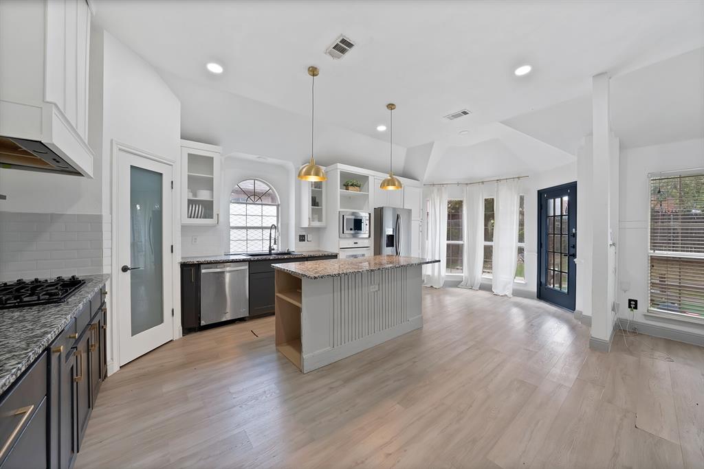 4535 Westchester Glen Drive Property Photo 13