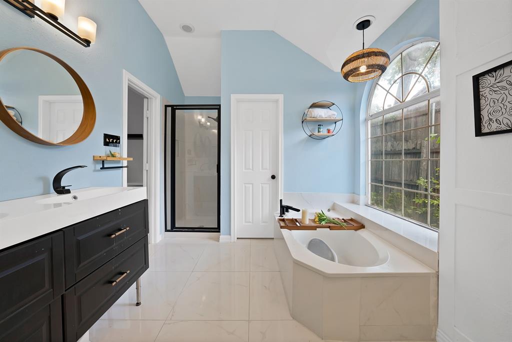 4535 Westchester Glen Drive Property Photo 18