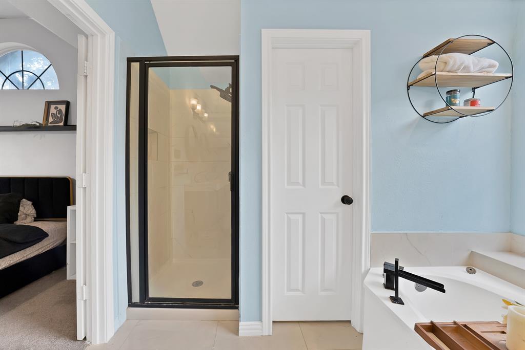 4535 Westchester Glen Drive Property Photo 19