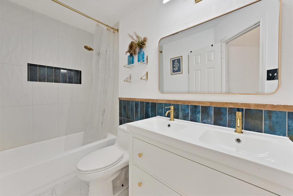 4535 Westchester Glen Drive Property Photo 24