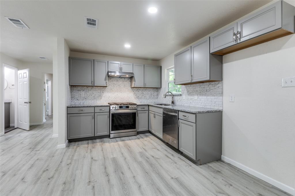 2908 Scottsbluff Drive Property Photo 8