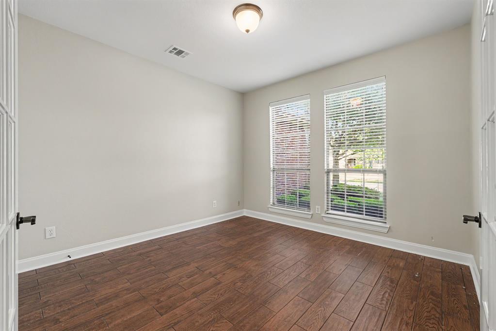 221 Chapel Hill Drive Property Photo 8