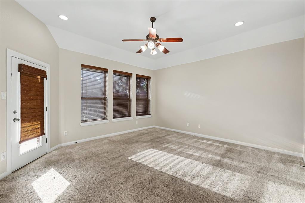 221 Chapel Hill Drive Property Photo 23