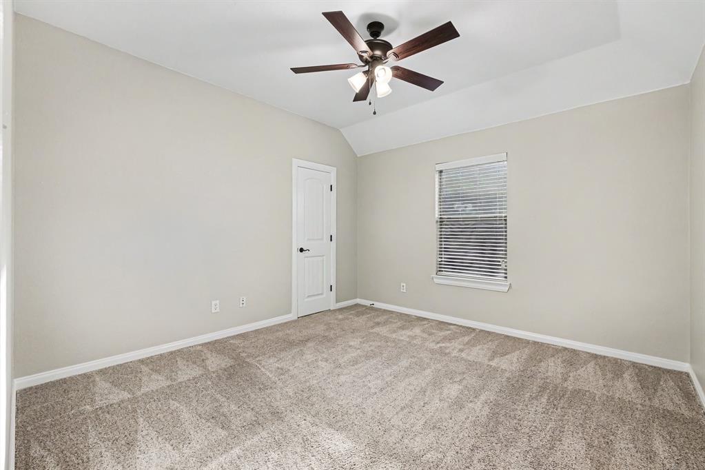 221 Chapel Hill Drive Property Photo 26