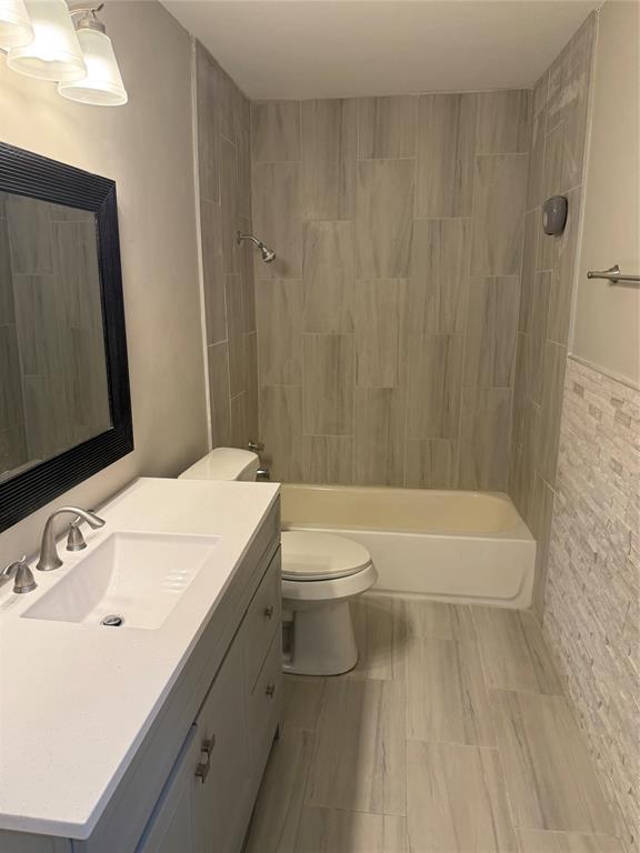 2439 Maverick Avenue Property Photo 9