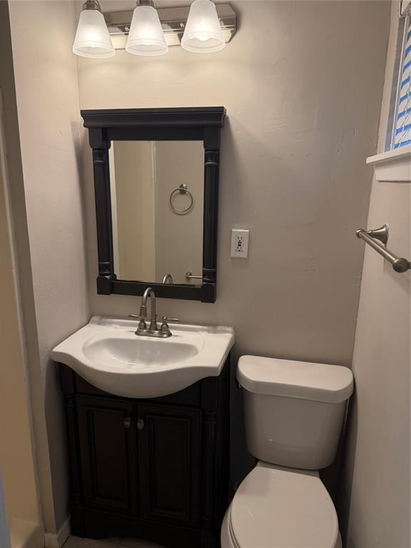 2439 Maverick Avenue Property Photo 10