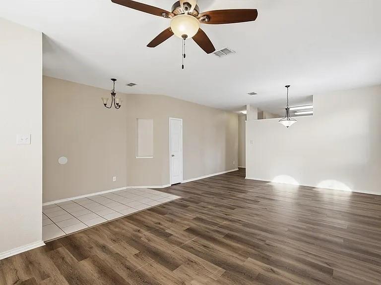 1048 Harriman Drive Property Photo 6