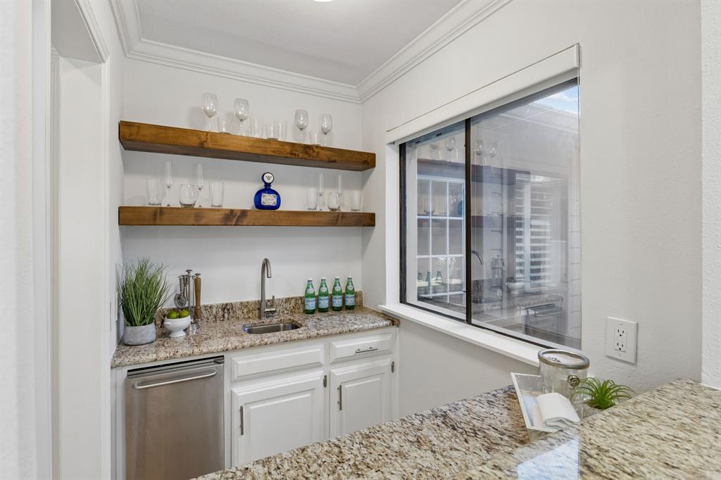 7118 Canongate Drive Property Photo 11