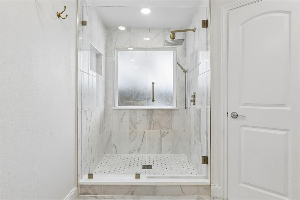 7118 Canongate Drive Property Photo 16