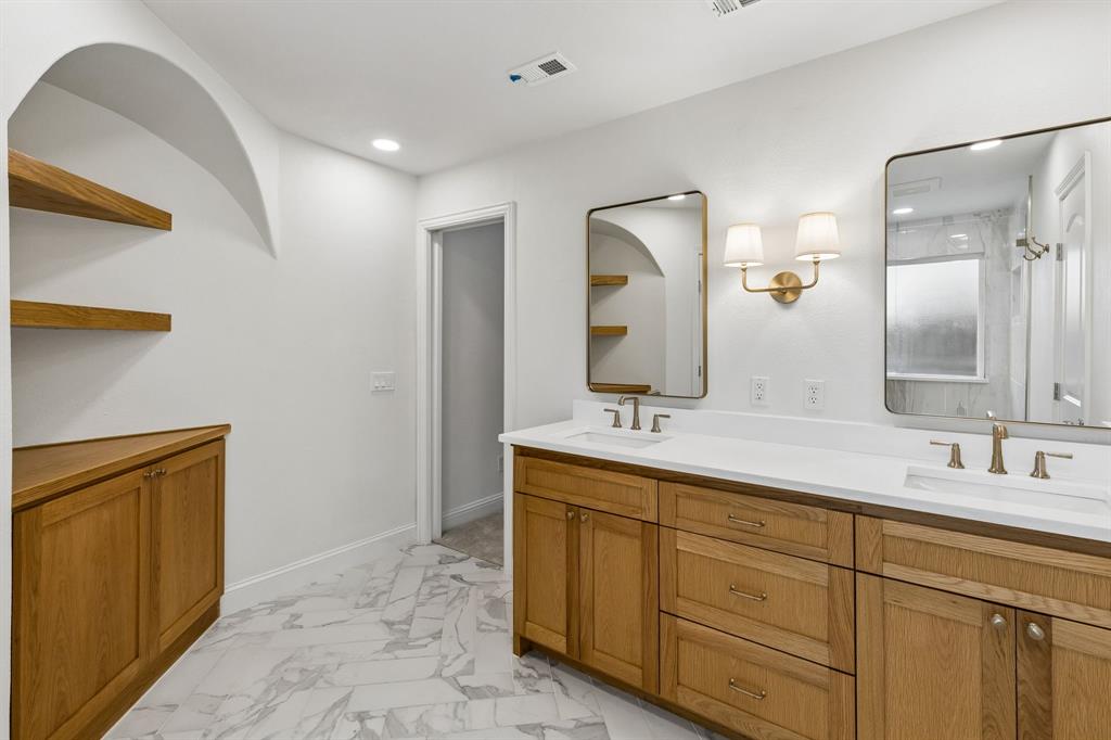 7118 Canongate Drive Property Photo 17