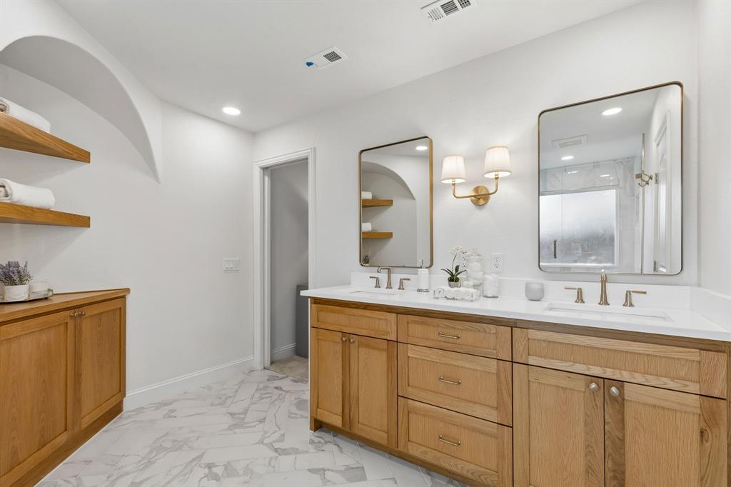 7118 Canongate Drive Property Photo 18