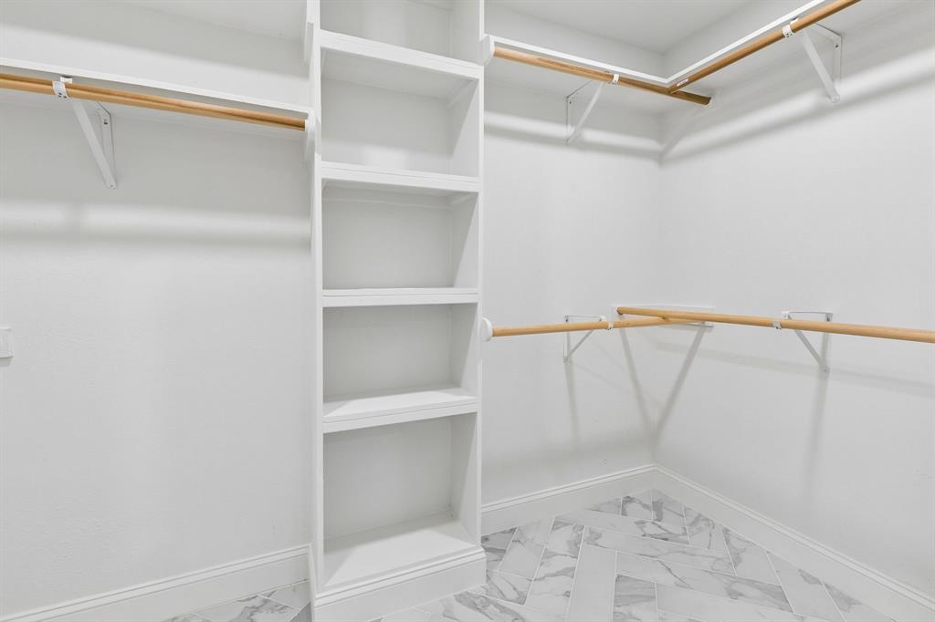 7118 Canongate Drive Property Photo 19