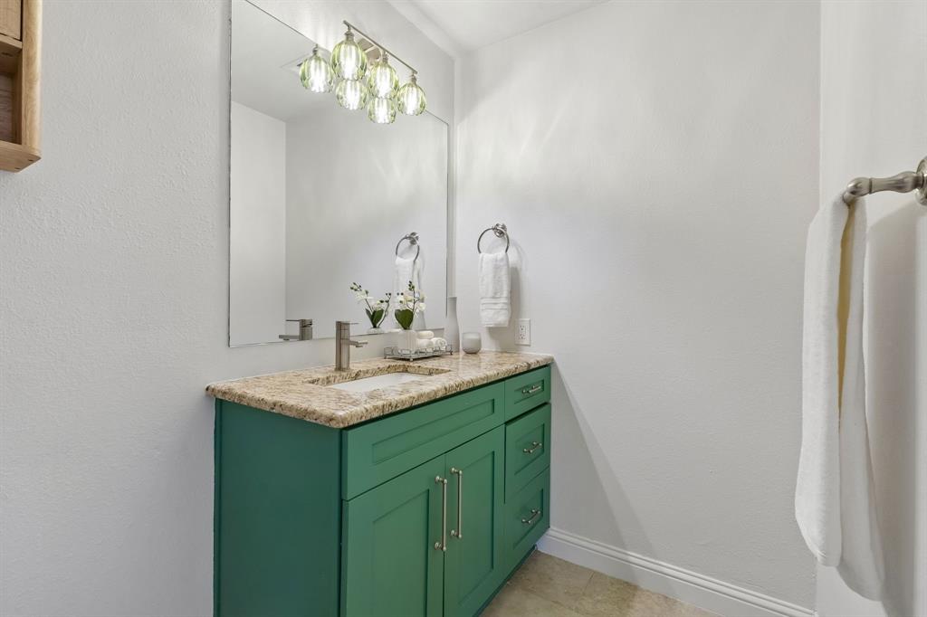 7118 Canongate Drive Property Photo 29