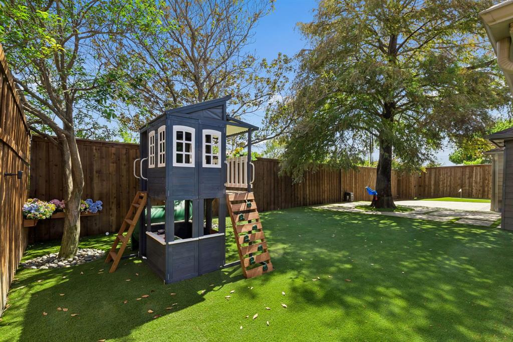 7118 Canongate Drive Property Photo 32
