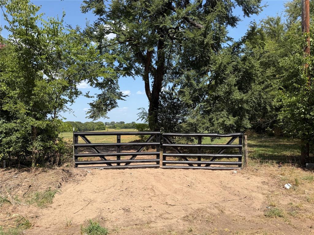 1195 Rs County 1301 Road Property Photo 2
