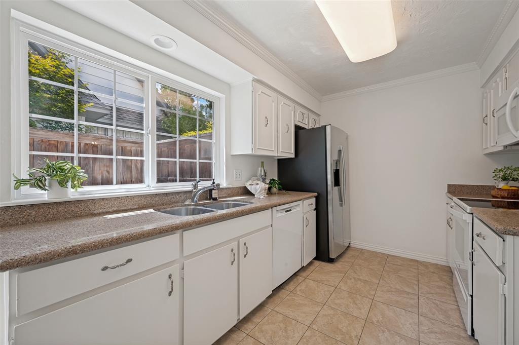 405 Northview Drive Property Photo 10
