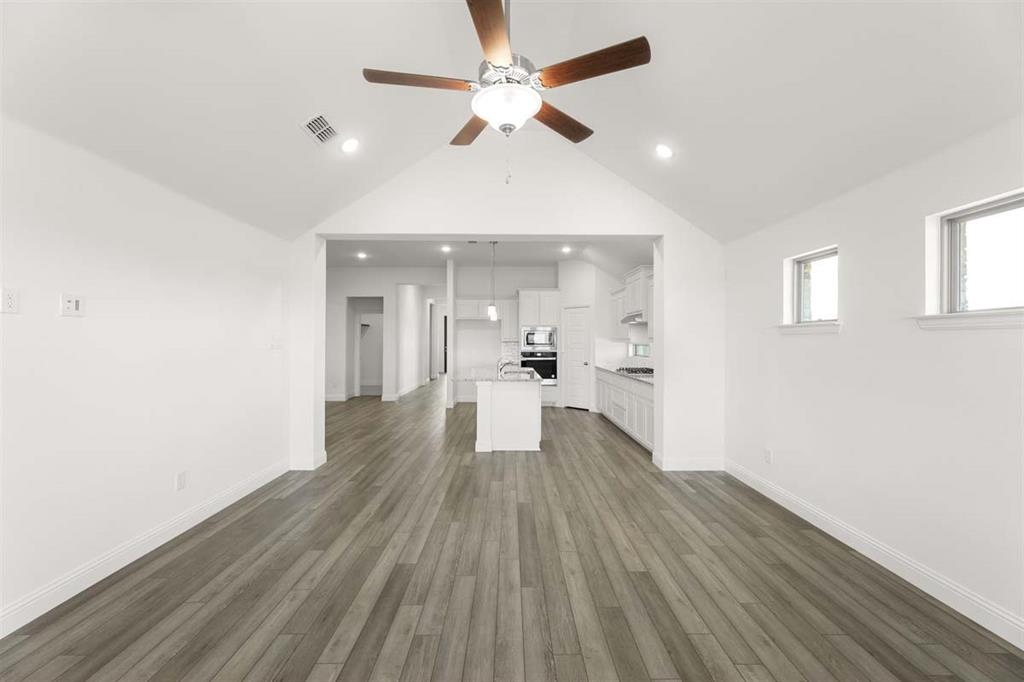 717 Clifton Drive Property Photo 8