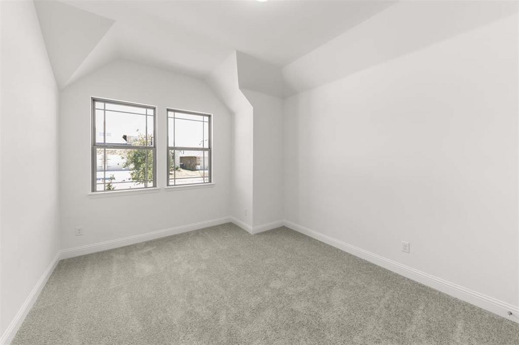 717 Clifton Drive Property Photo 16