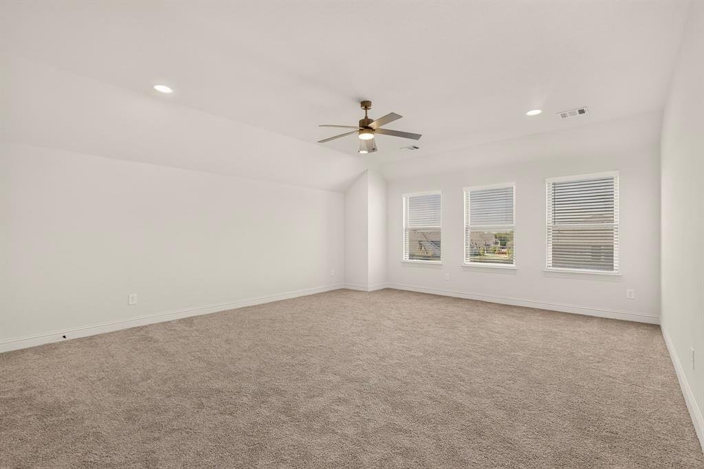 814 Lakewood Circle Property Photo 15