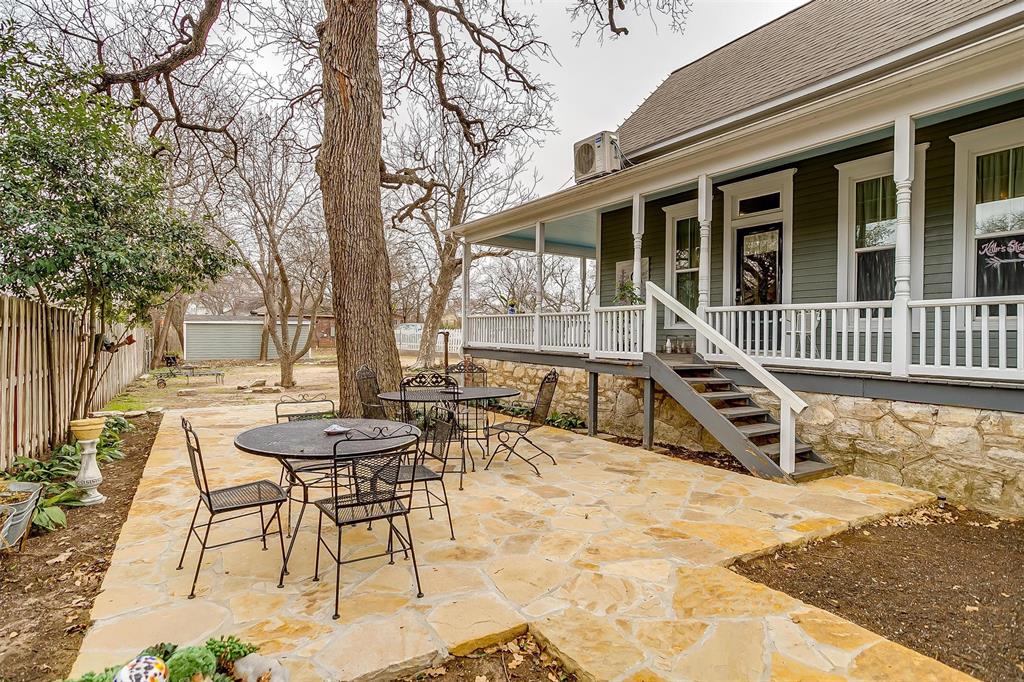 1092 W Tarleton Street Property Photo 32