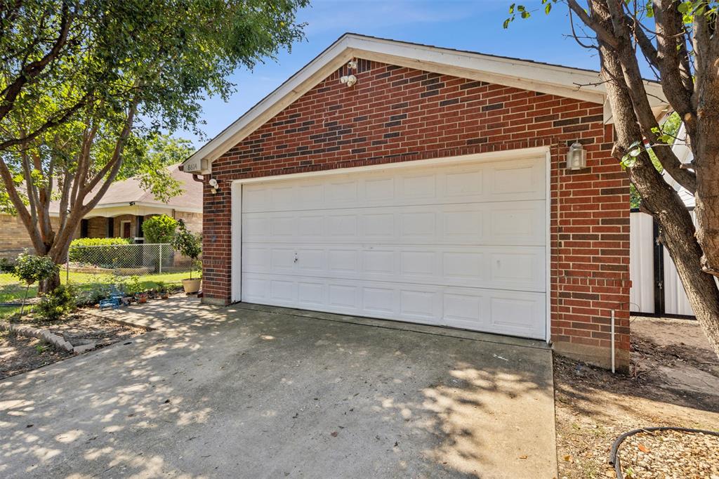 8614 Torreon Court Property Photo 6