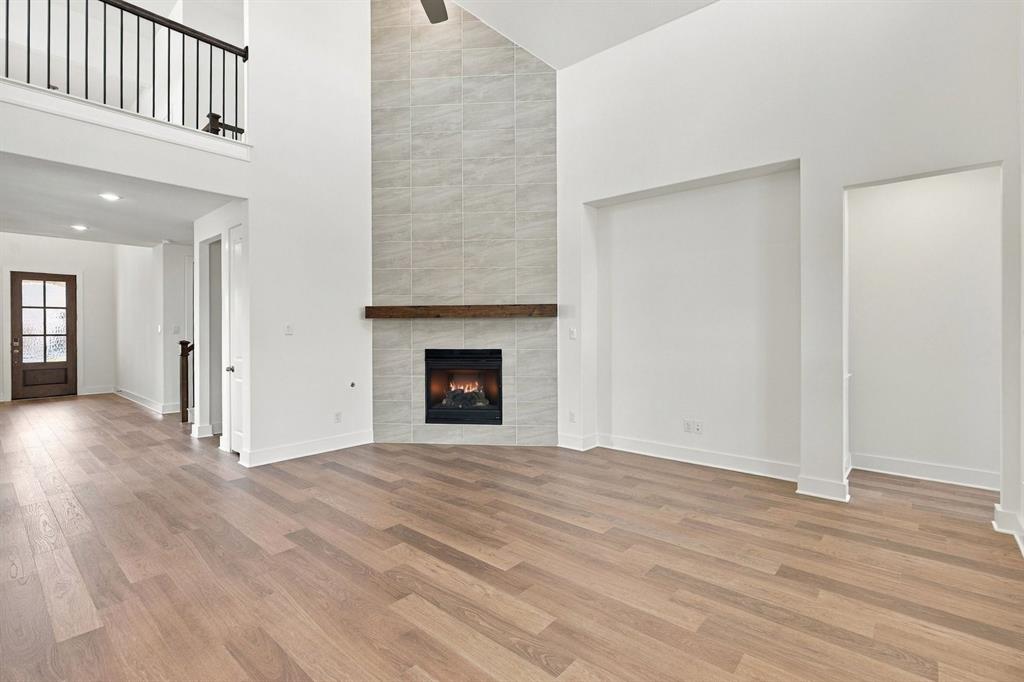 1013 Malachite Way Property Photo 14