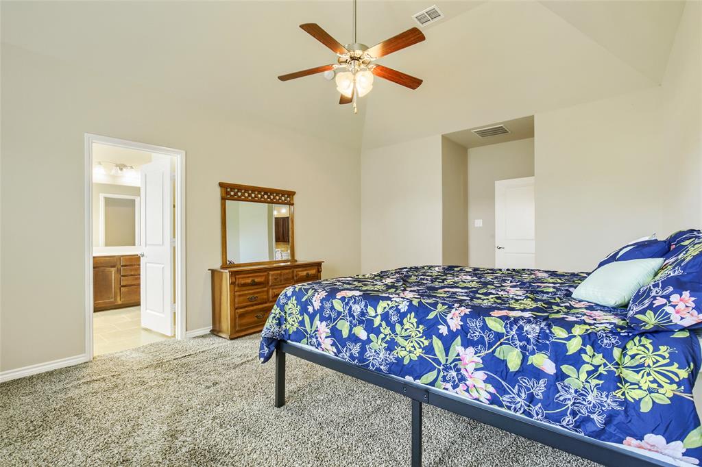 2400 Sabine Circle Property Photo 16