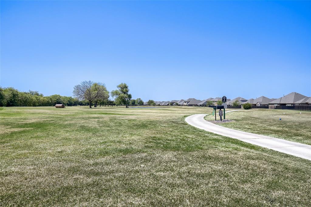 2400 Sabine Circle Property Photo 29