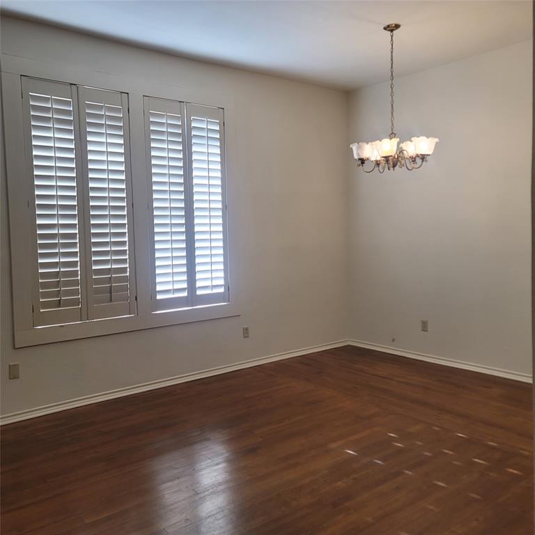 212 W Knox Street 2 Property Photo 4