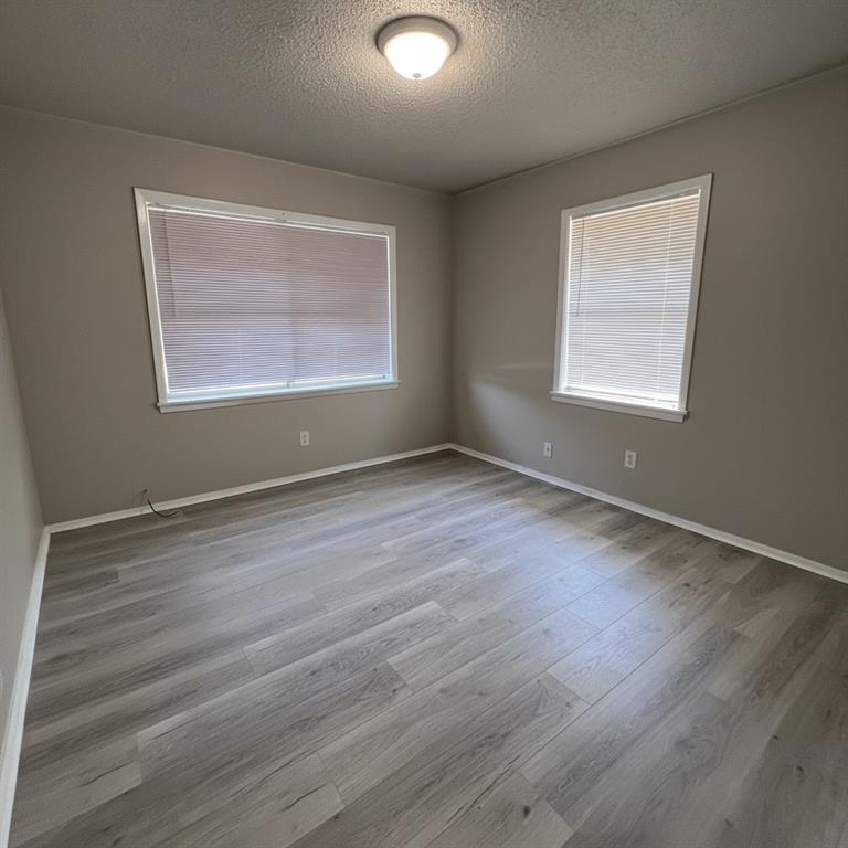 403 Montgomery Street Property Photo 7