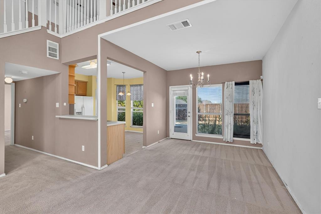 504 Hampton Court Property Photo 11