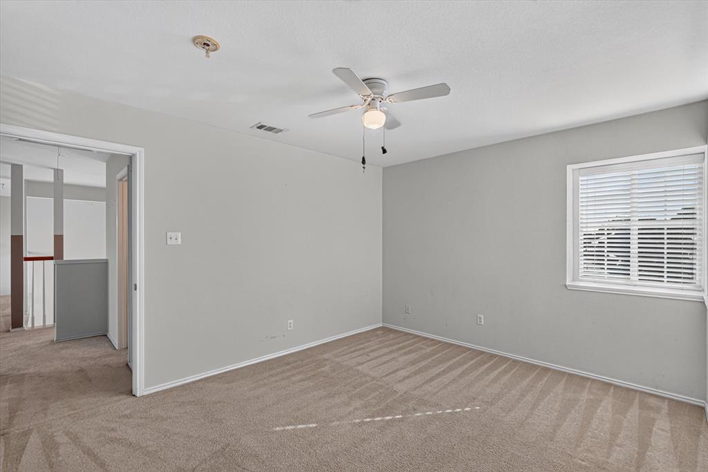 504 Hampton Court Property Photo 21