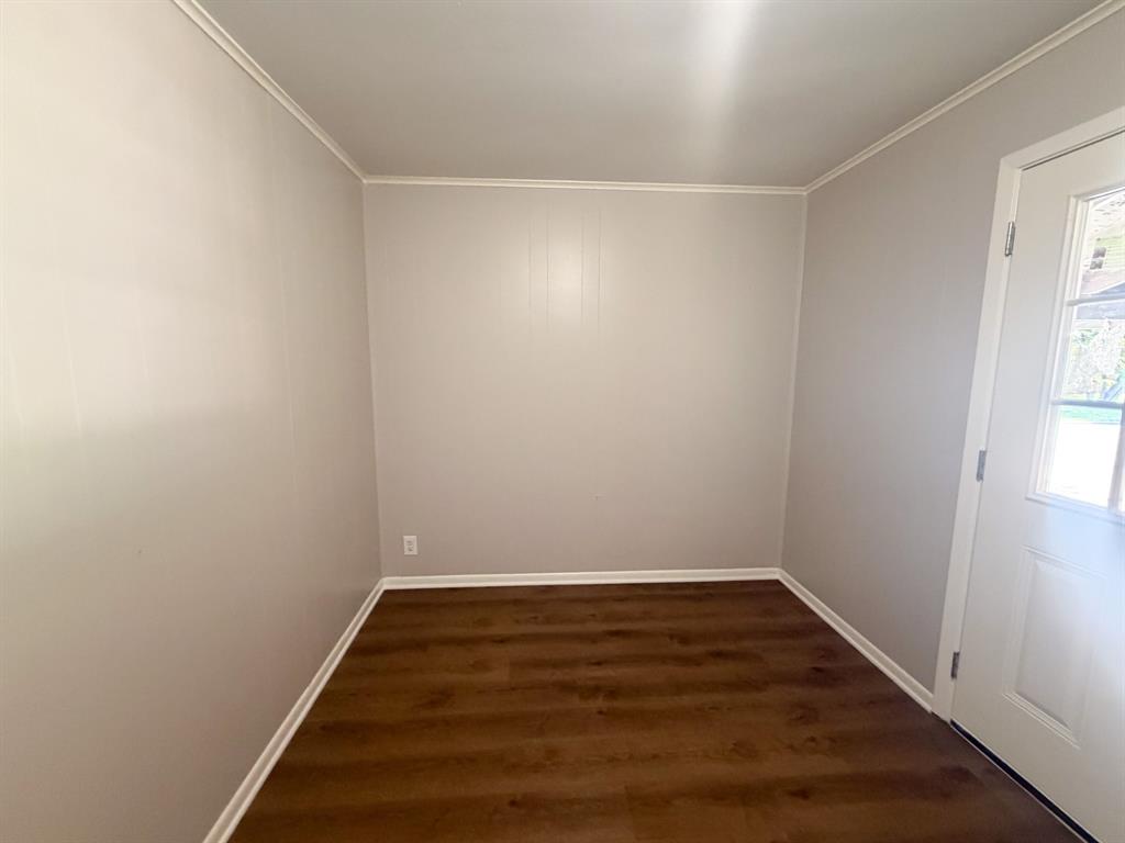 900 E 6th Avenue 2 Property Photo 6