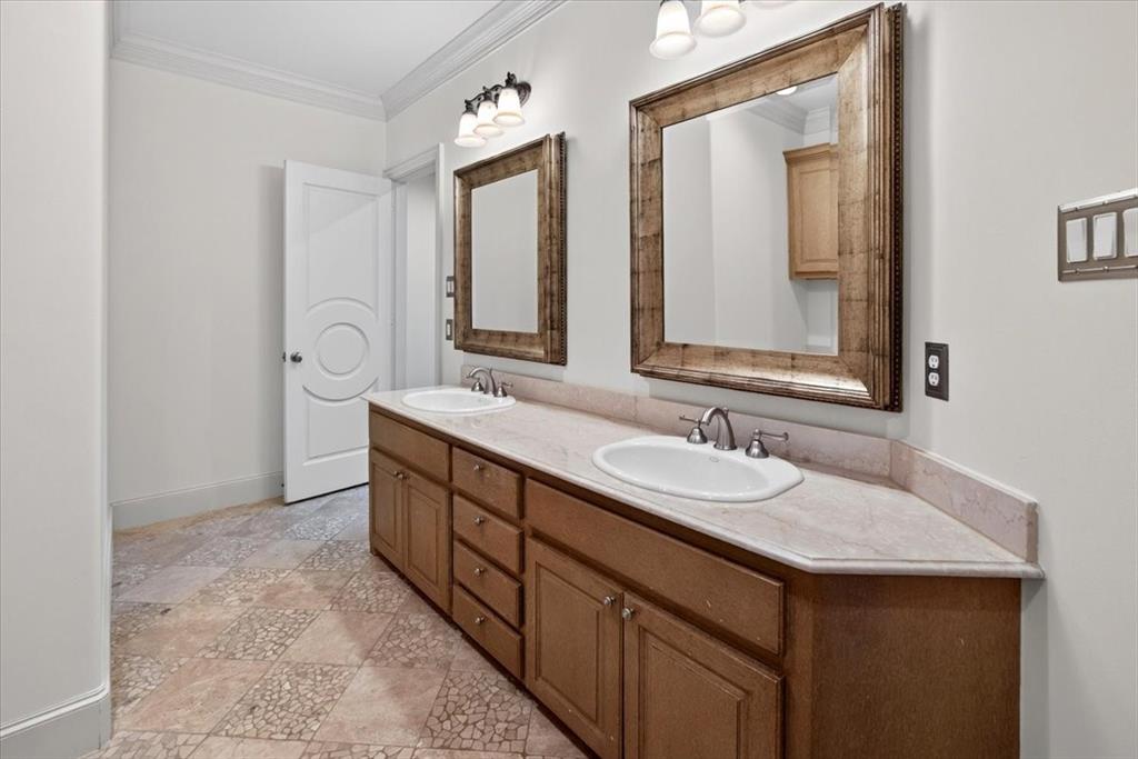 4801 Collinwood Avenue Property Photo 27