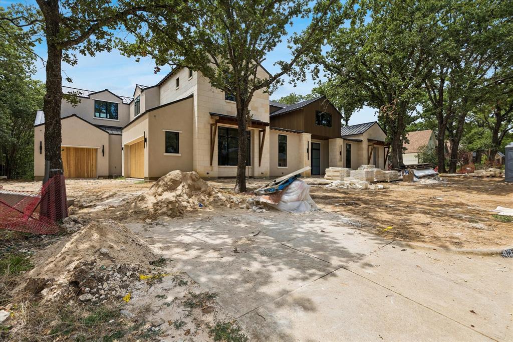 413 Live Oak Drive Property Photo 1